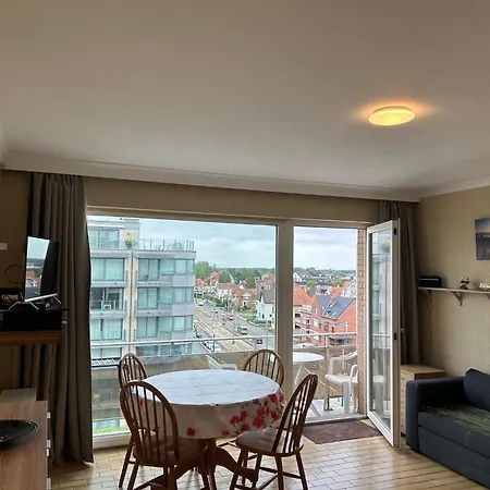 Zouaaf 0502 - Tot 4p - Zijdelings Zeezicht Appartement *