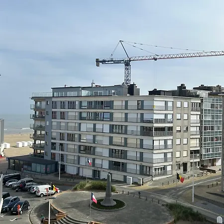 Zouaaf 0502 - Tot 4p - Zijdelings Zeezicht Koksijde