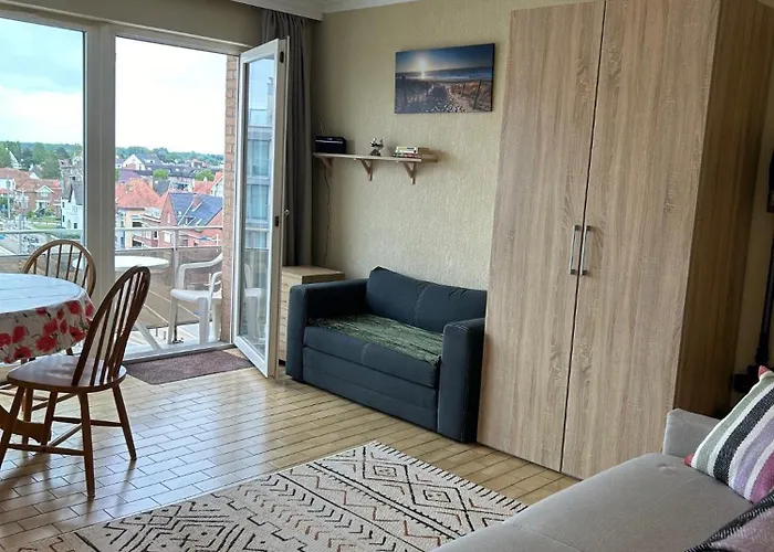 Zouaaf 0502 - Tot 4p - Zijdelings Zeezicht *